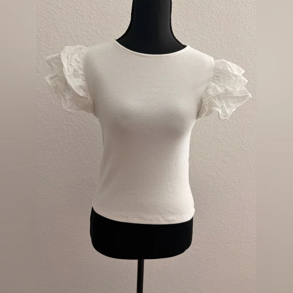 ZARA White Ribbed Knit Ruffle Sleeve Top | 100% Cotton Puff Sleeve Blouse